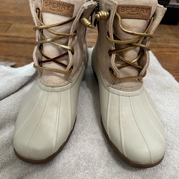 Sperry women’s saltwater duck booties - Picture 8 of 8